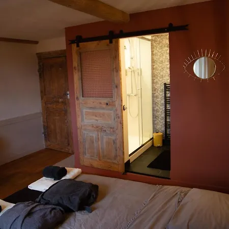 Un Petit Bout Du Monde Guest house Saint-Georges-en-Couzan