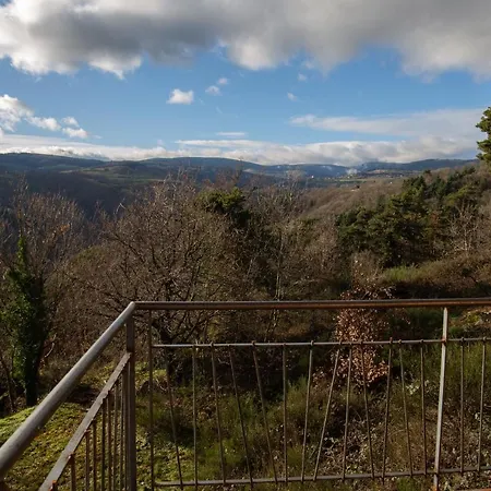 Un Petit Bout Du Monde Saint-Georges-en-Couzan